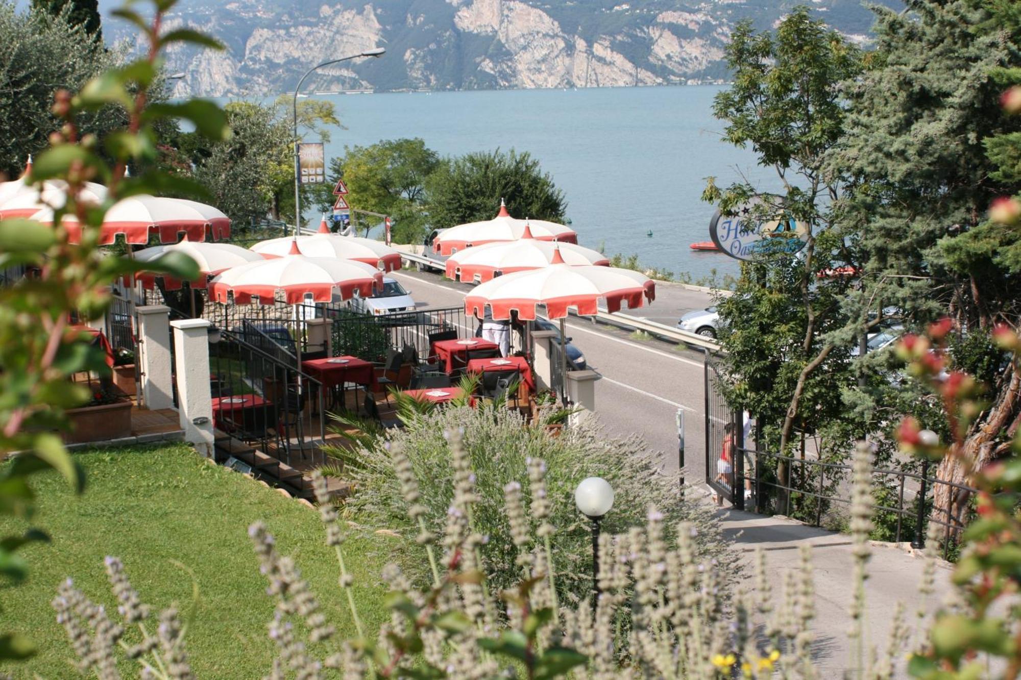 Hotel Oasi Beach Malcesine Exterior foto